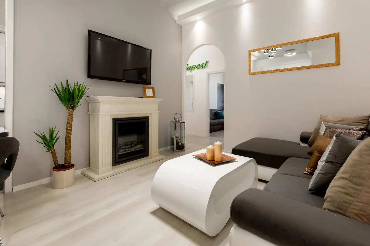 בודפשט Luxury Dream Home In The Absolute Center 0*,  הונגריה